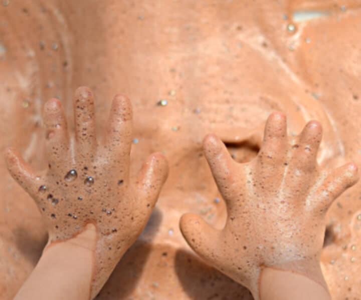 nopin="nopin" sensory bin for indoor play featuring chocolate soap foam